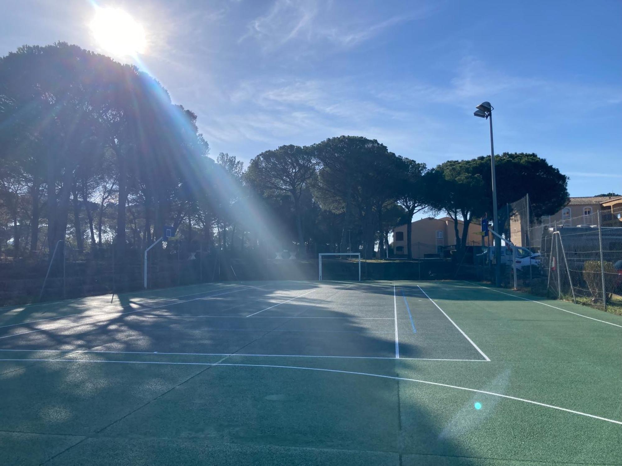 Charmant 2 Pieces Au Coeur Des Golfs De Saint Raphael Экстерьер фото