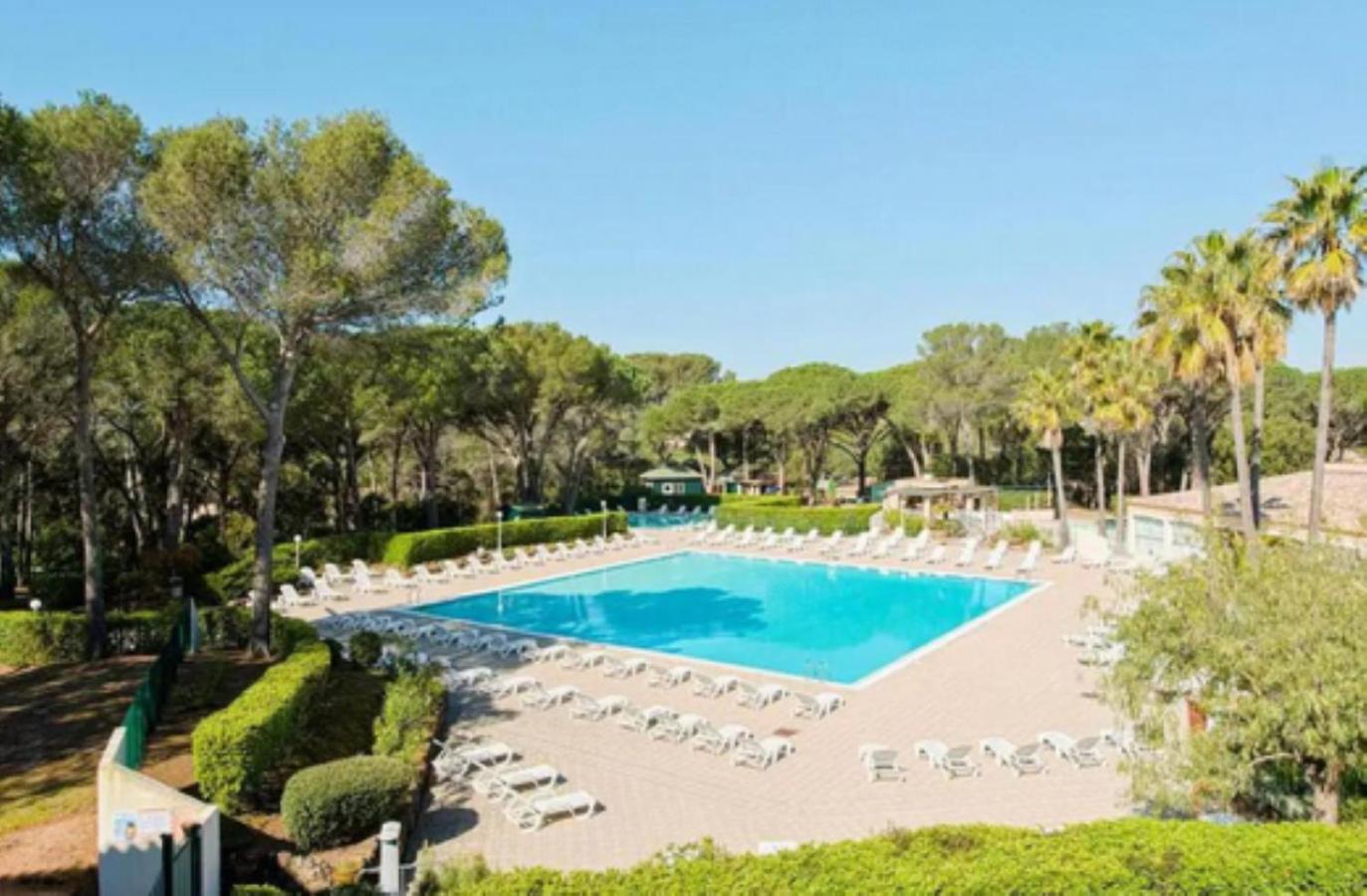 Charmant 2 Pieces Au Coeur Des Golfs De Saint Raphael Экстерьер фото